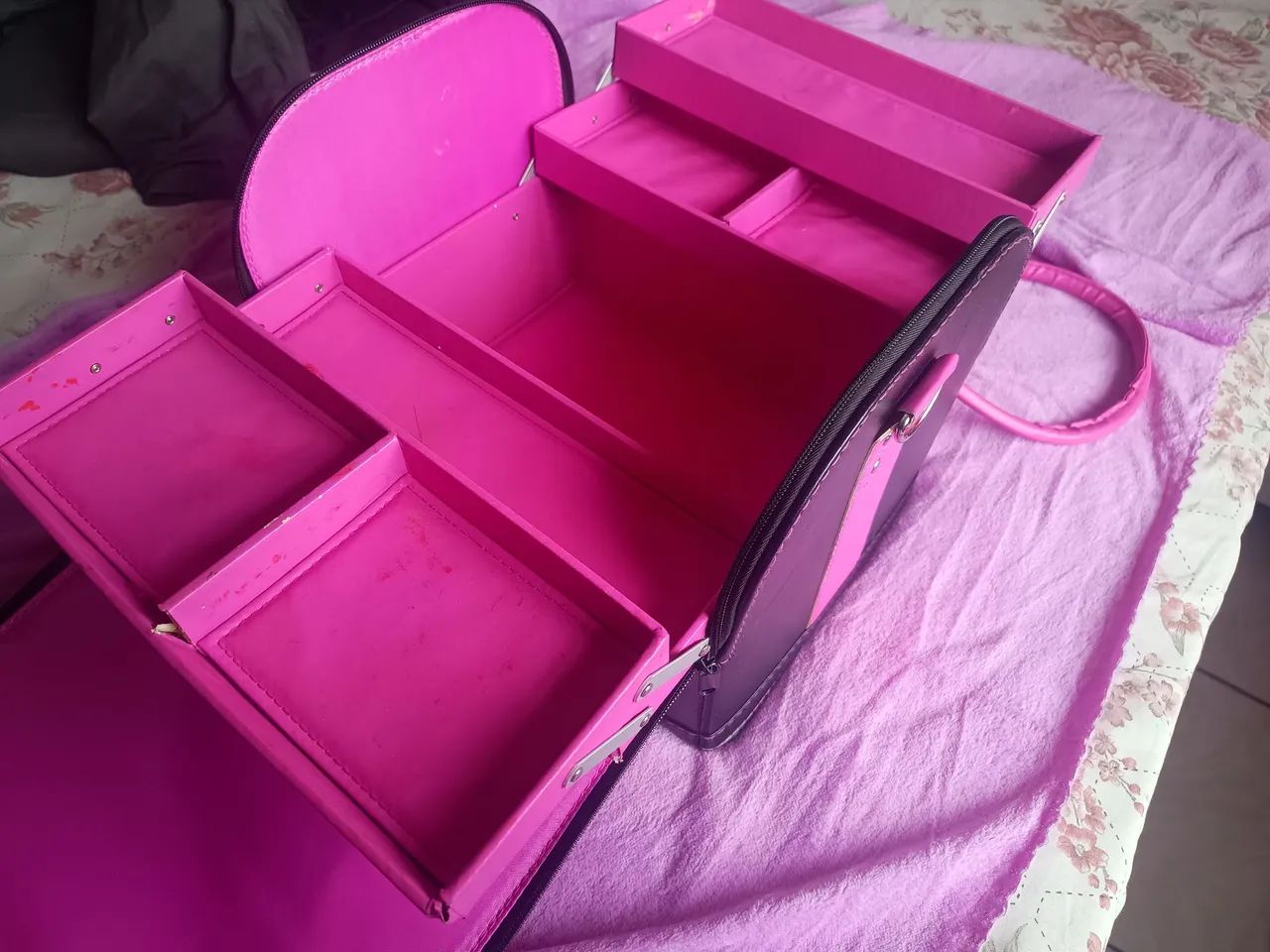 MALETA DE MAQUIAGEM AVON - Foto 5