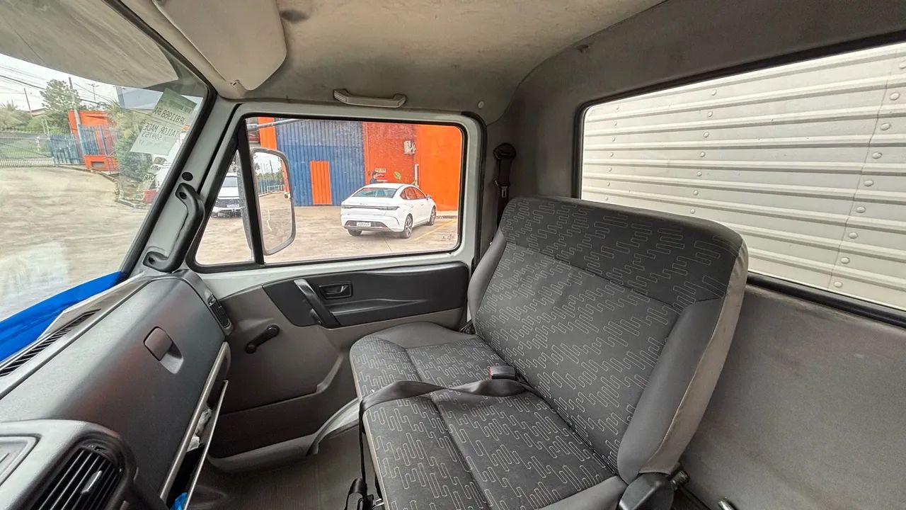 VW 10160 2018 baixo km  - Foto 4