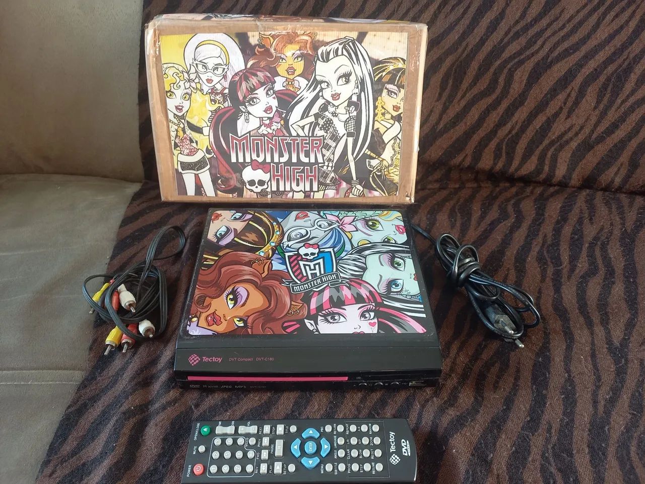 Dvd Tectoy C101 com Monster Higt completo.cabos e controle remoto.