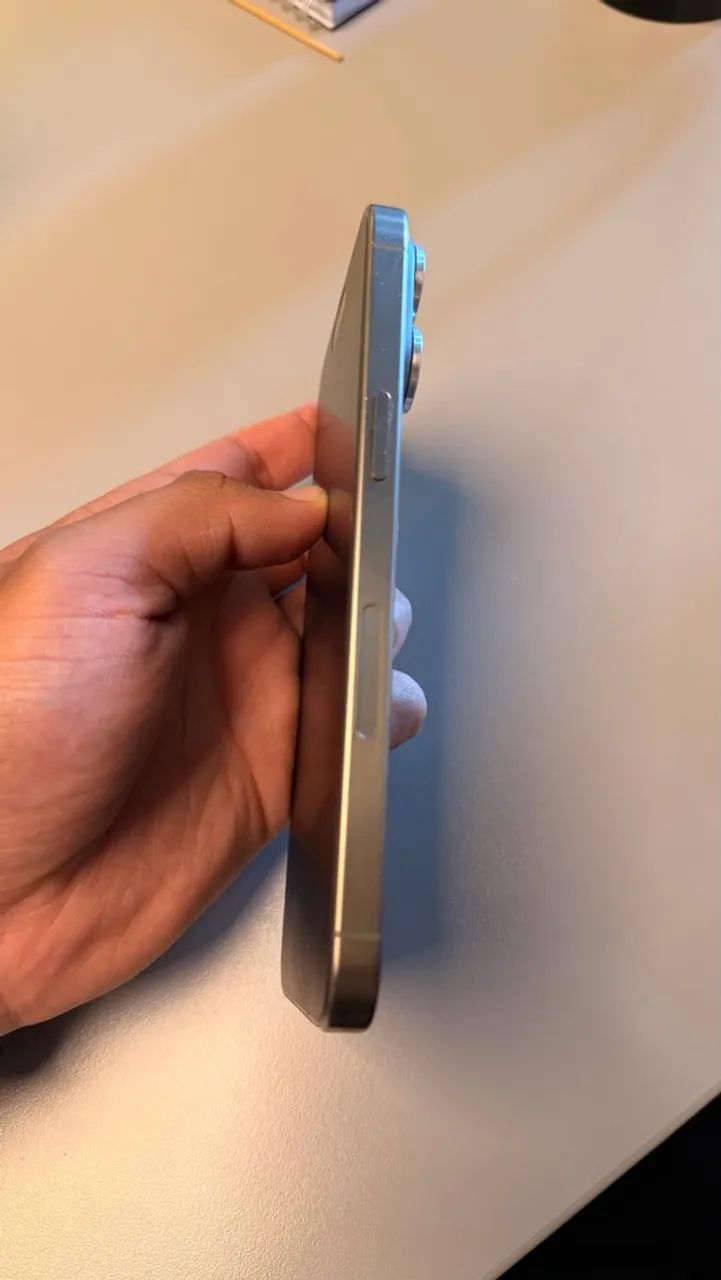 iphone 15 pro max cinza  - Foto 3