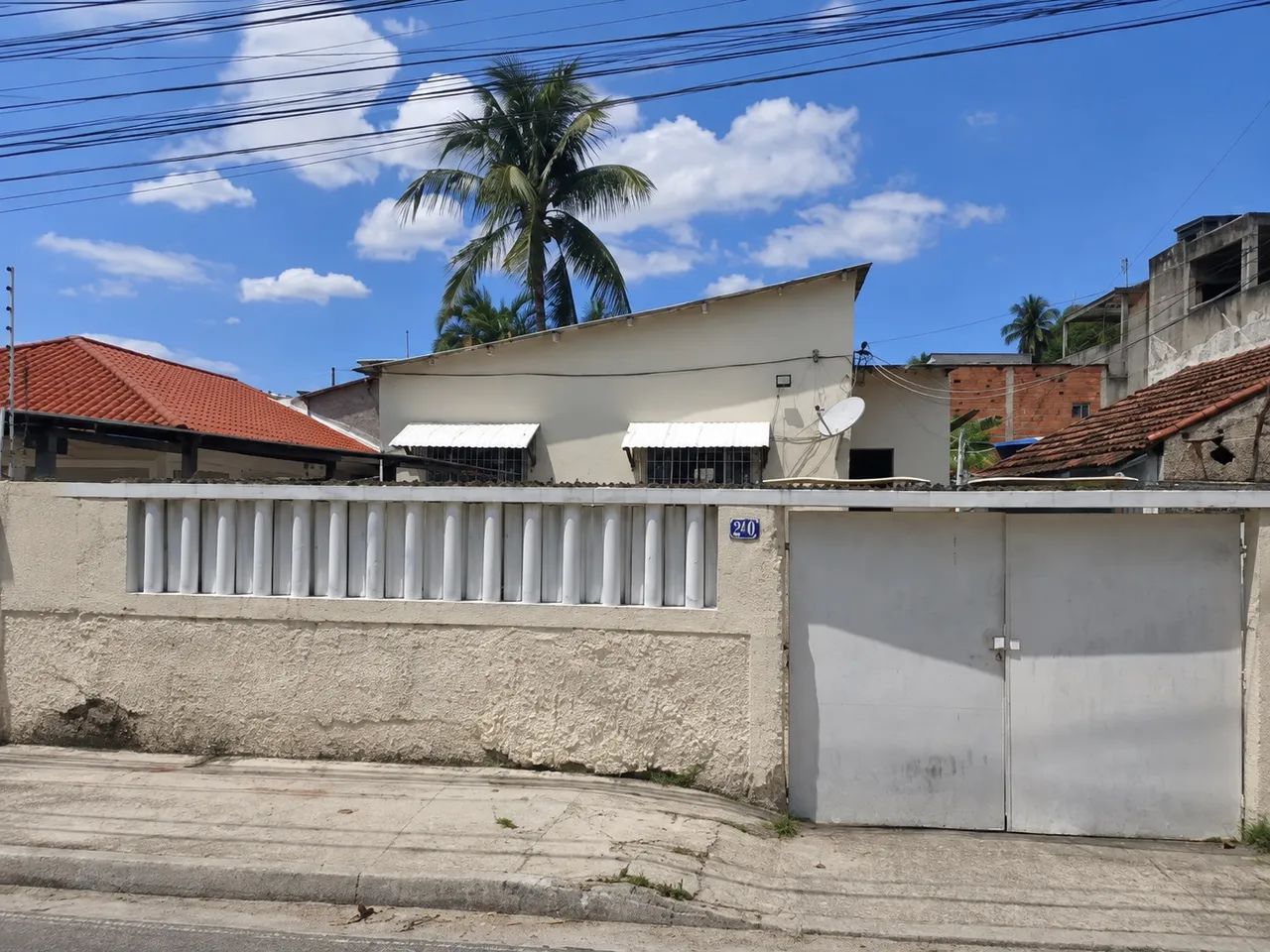 Casa com Piscina em Sepetiba