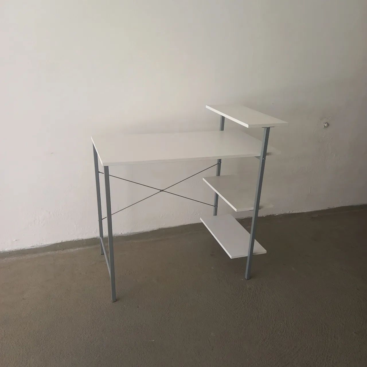Vendo mesinha pra computador