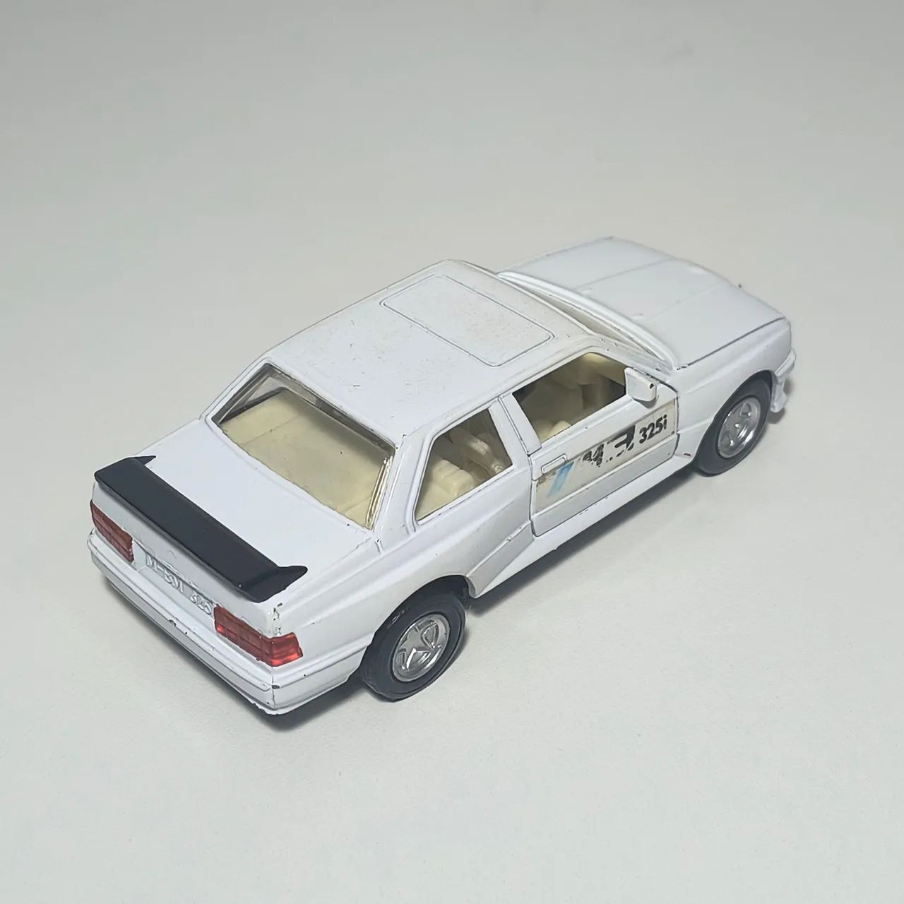 Miniatura BMW M3 E30 Anos 80 - Foto 2