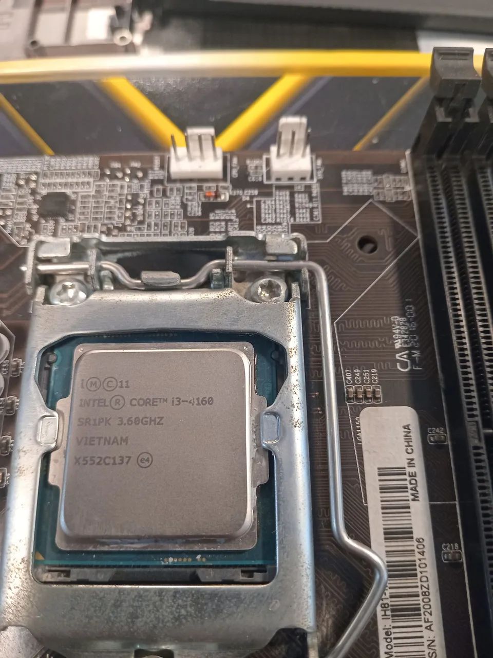 Placa mae H61 + processador i3 4geracao  - Foto 2