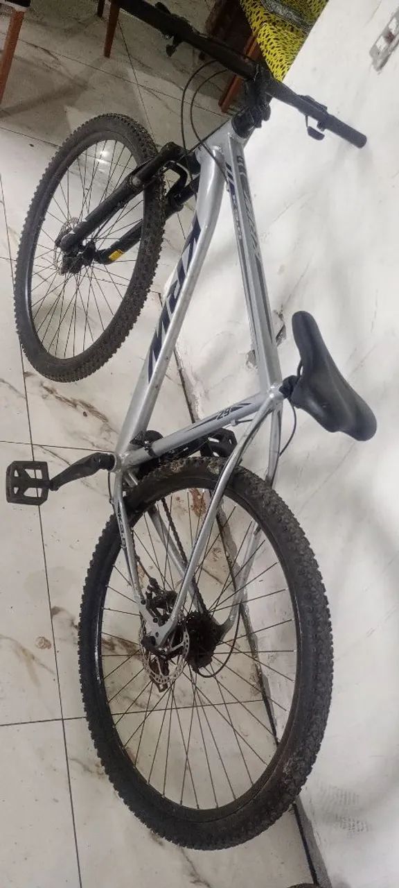 Bicicleta aro 29 Masculina em estado de nova 