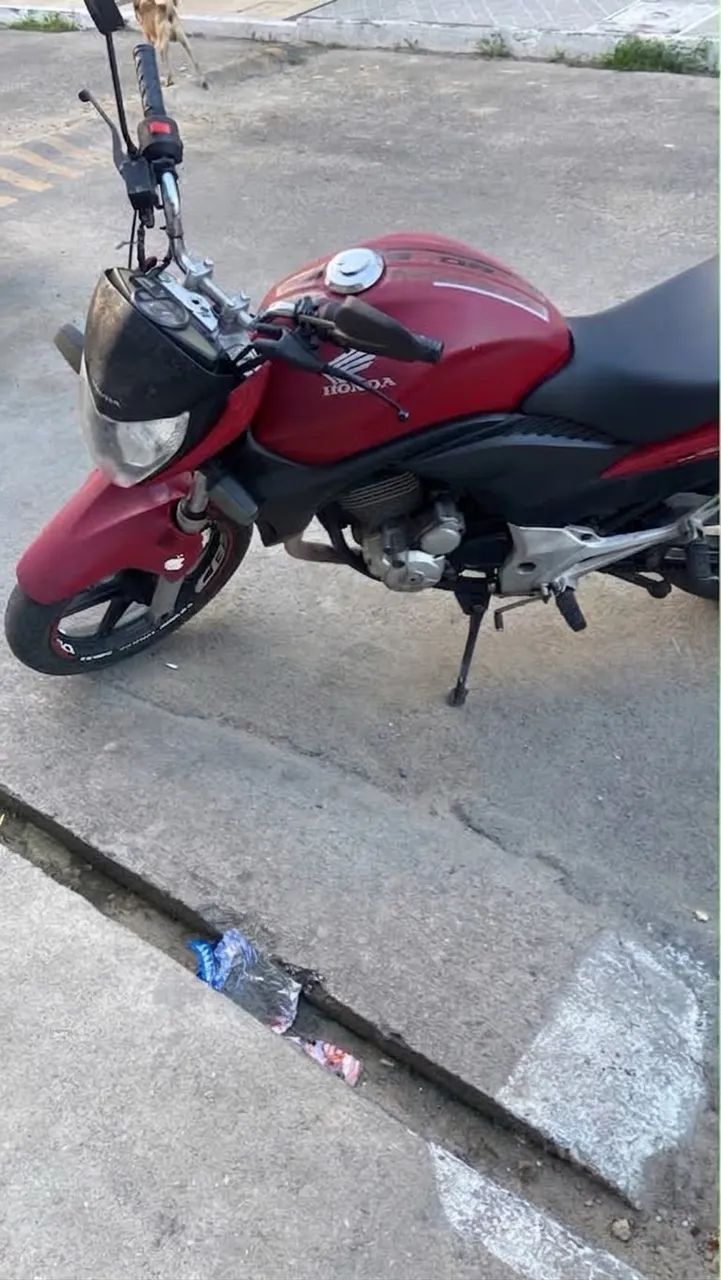 Honda CB 300R 2010 - Conservada / Documentação em Dia - Foto 4