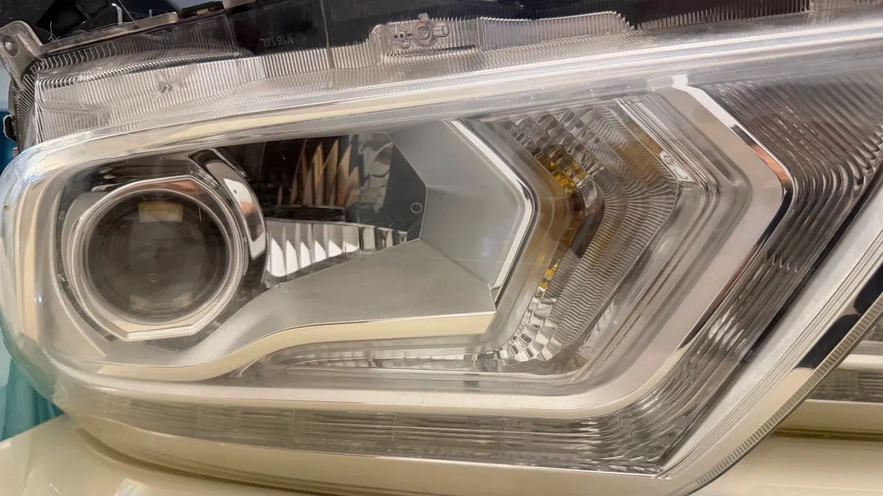 Farol e Lanterna - Nissan Frontier - Foto 4