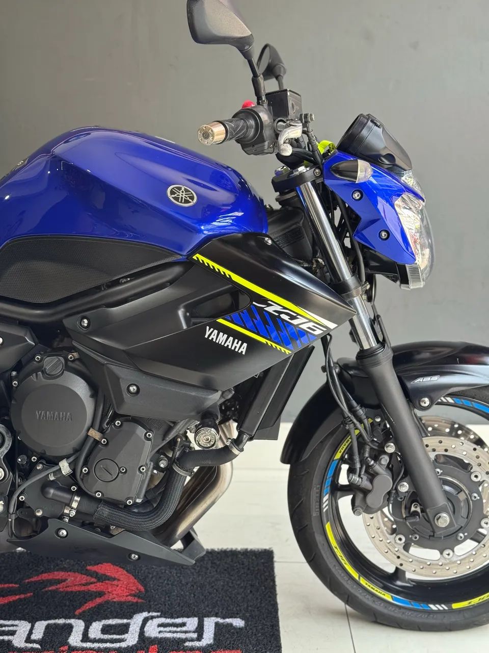 YAMAHA XJ6n SP 2019  - Foto 2