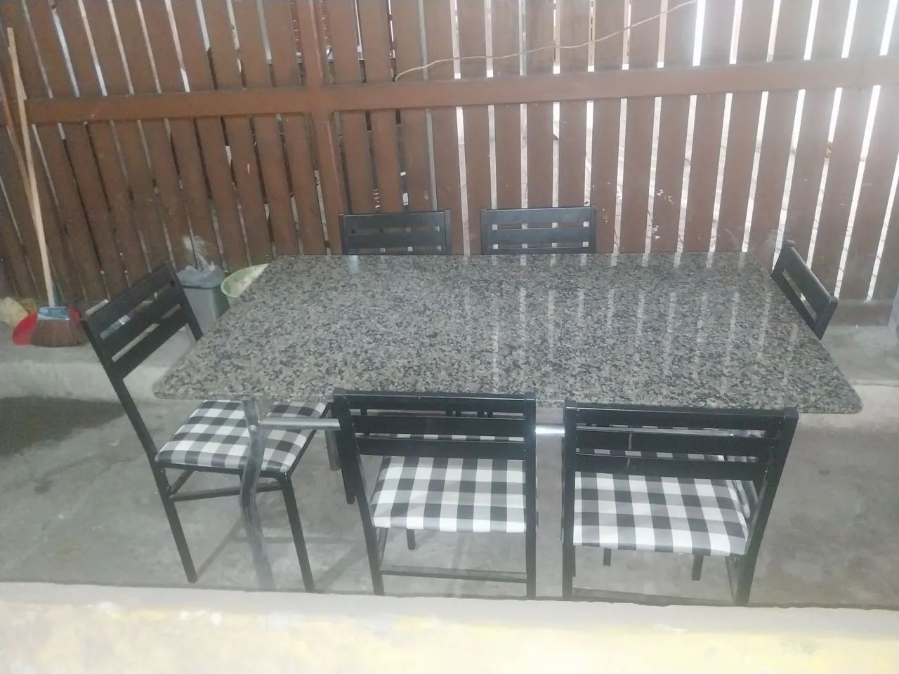 Mesa com seis cadeiras a pedra de mármore - Foto 3
