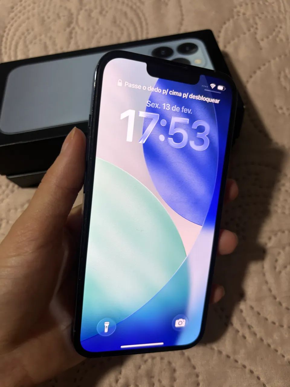 iPhone 13 Pro com caixa