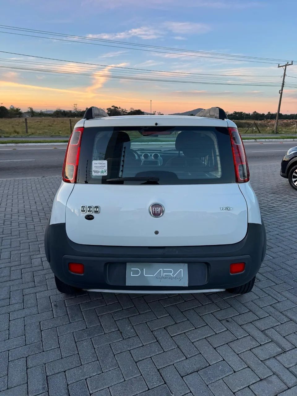 Fiat Uno WAY 1.0 EVO Fire Flex 8V 5P 2014 - Foto 4
