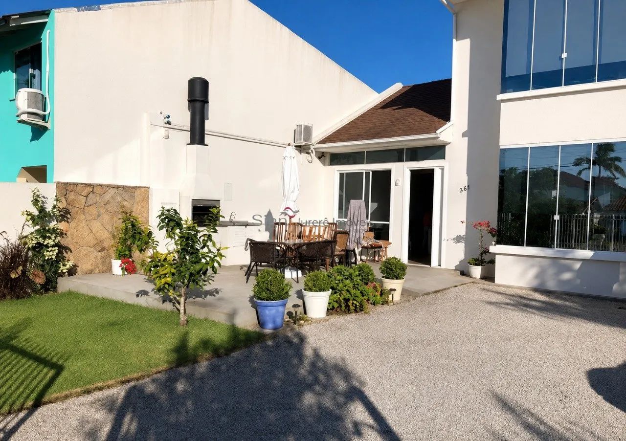 Terreno com Casa à Venda na Praia da Daniela - Florianópolis/SC - Foto 2