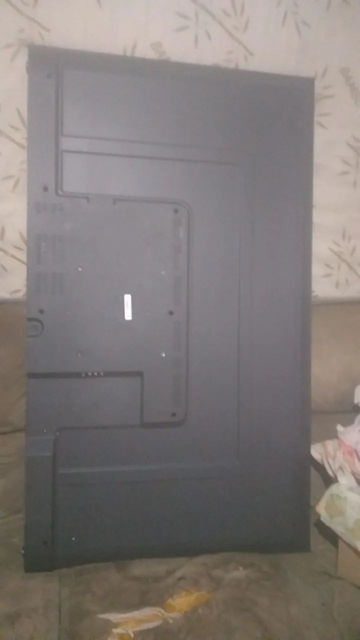 Vendo TV Philco e TV tcl as duas pra retiráda de peças ou concerto tela quebrada as duas - Foto 5