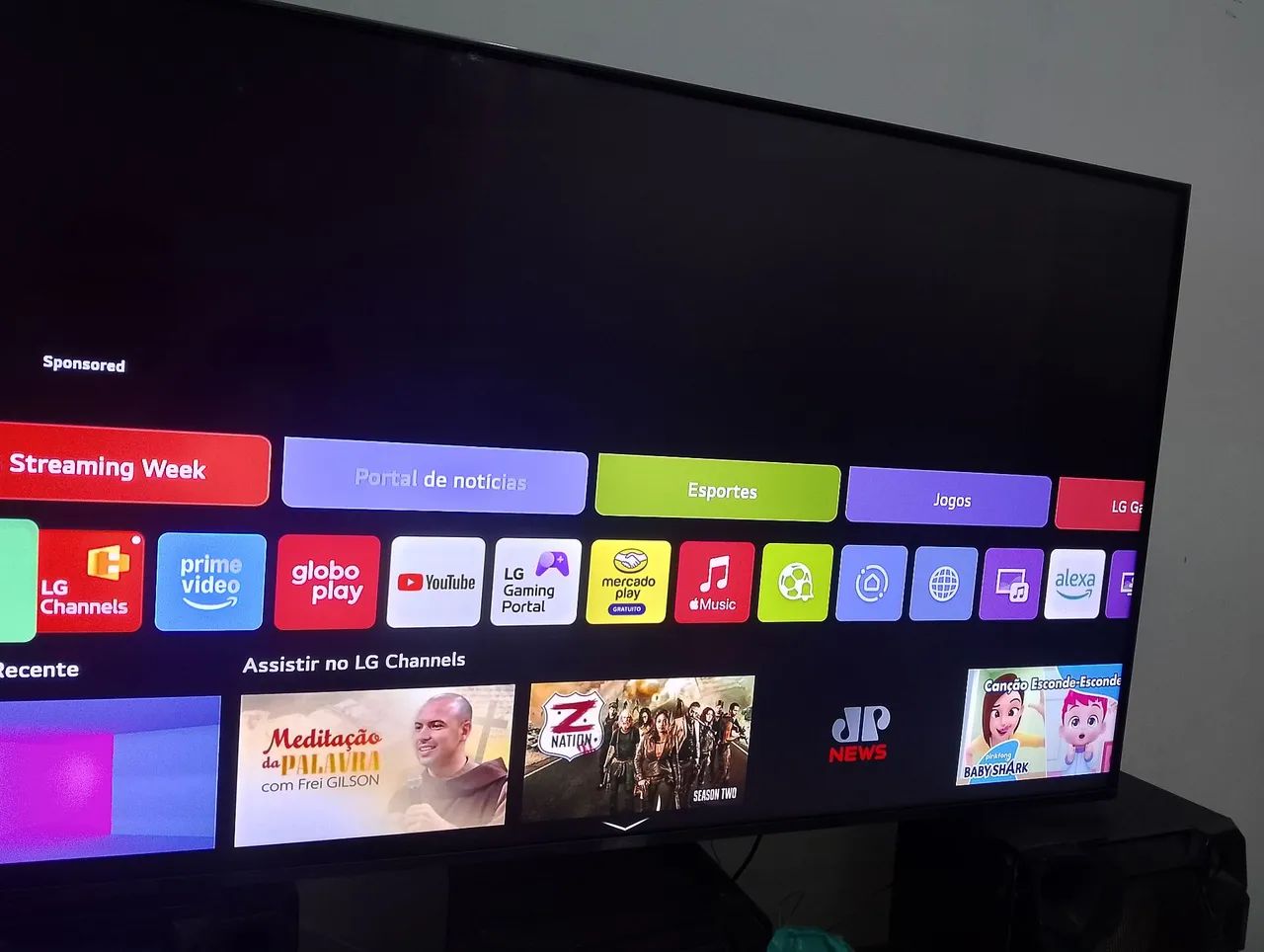 Vendo tv LG menos de um ano 55 polegadas webos - Foto 2