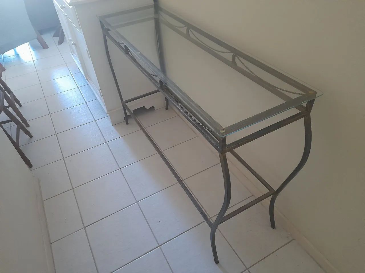 Mesa aparador ferro / vidro