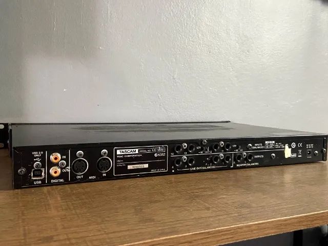 Interface de Áudio TASCAM US 18000 16x08 - Foto 4