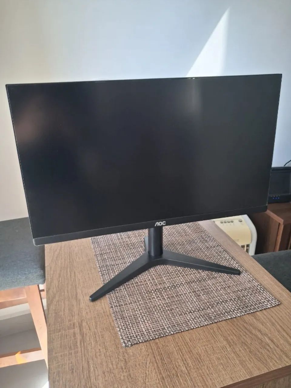 Monitor AOC 21.5"