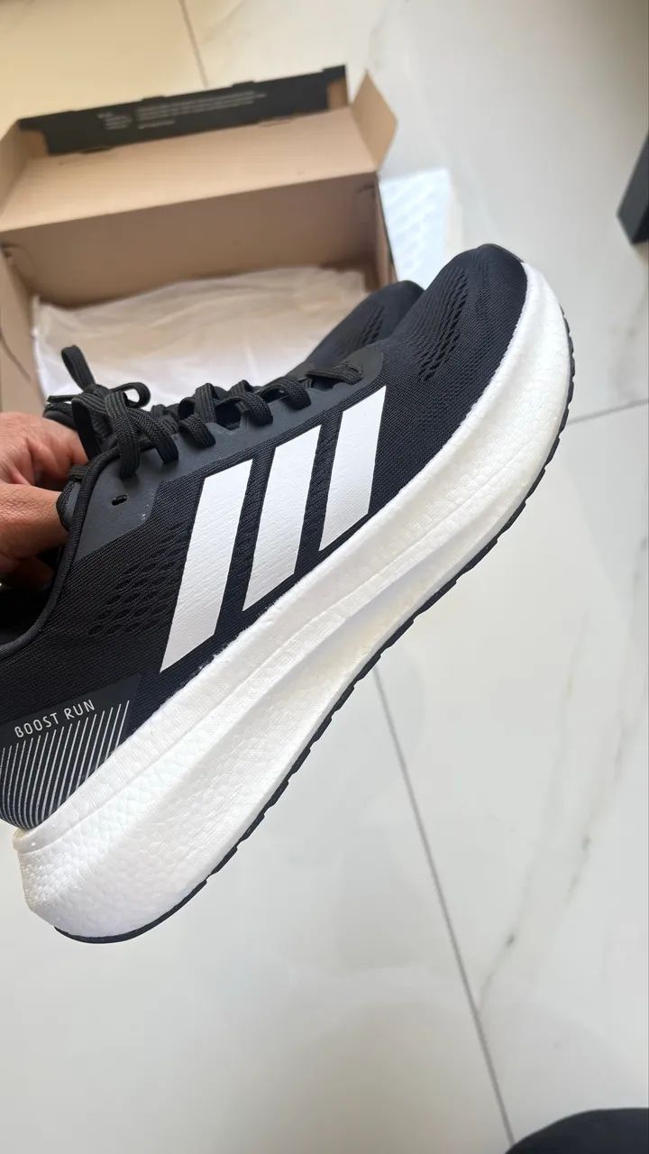 Tênis Adidas  - Foto 4