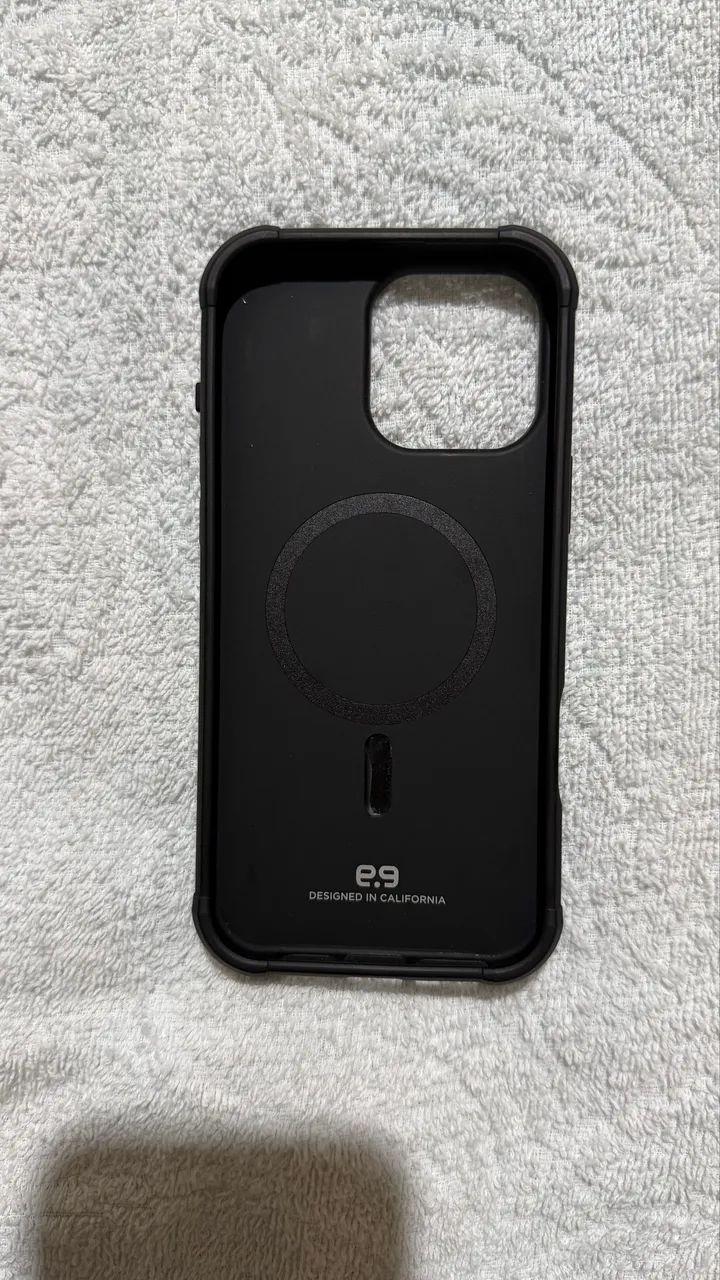 Case iPhone 16 pro Max usada em perfeito estado! - Foto 5