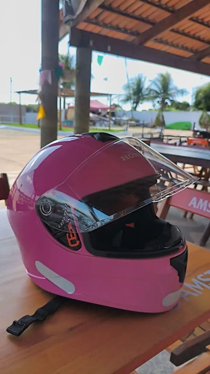 Capacete feminino 