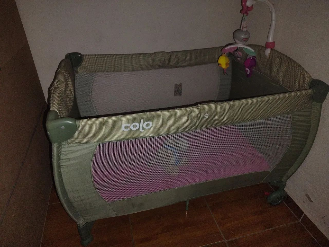 Berço chiqueirinho colo