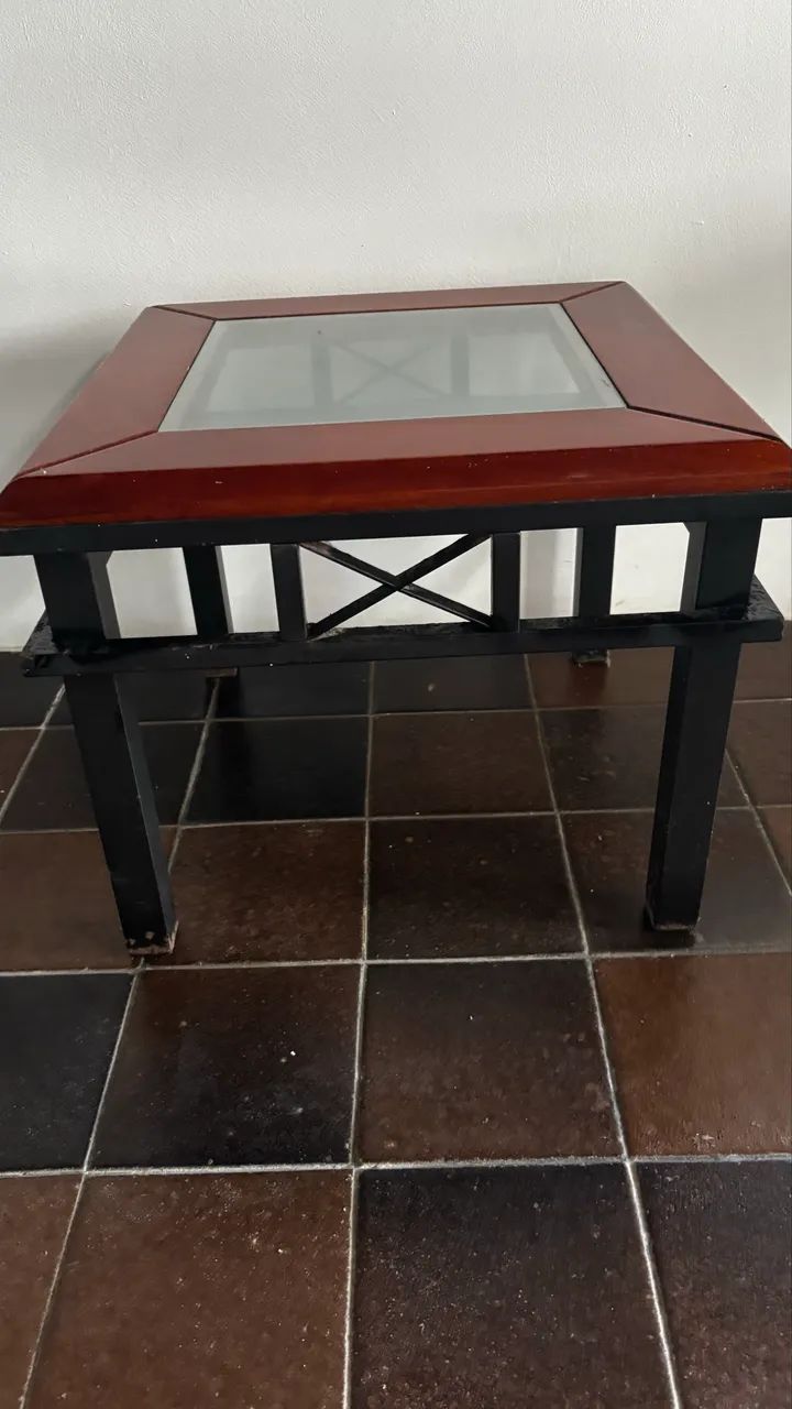Mesa de canto revitalizada. - Foto 2