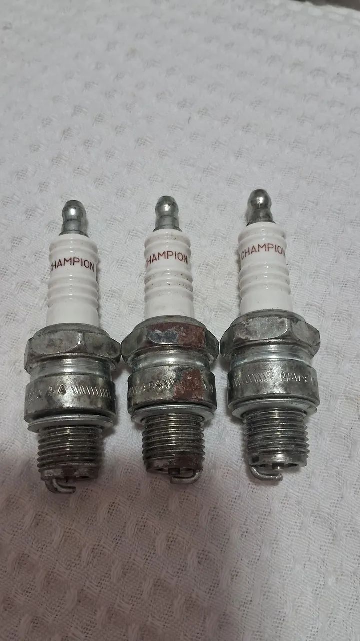 Velas ignição motor popa - Foto 2