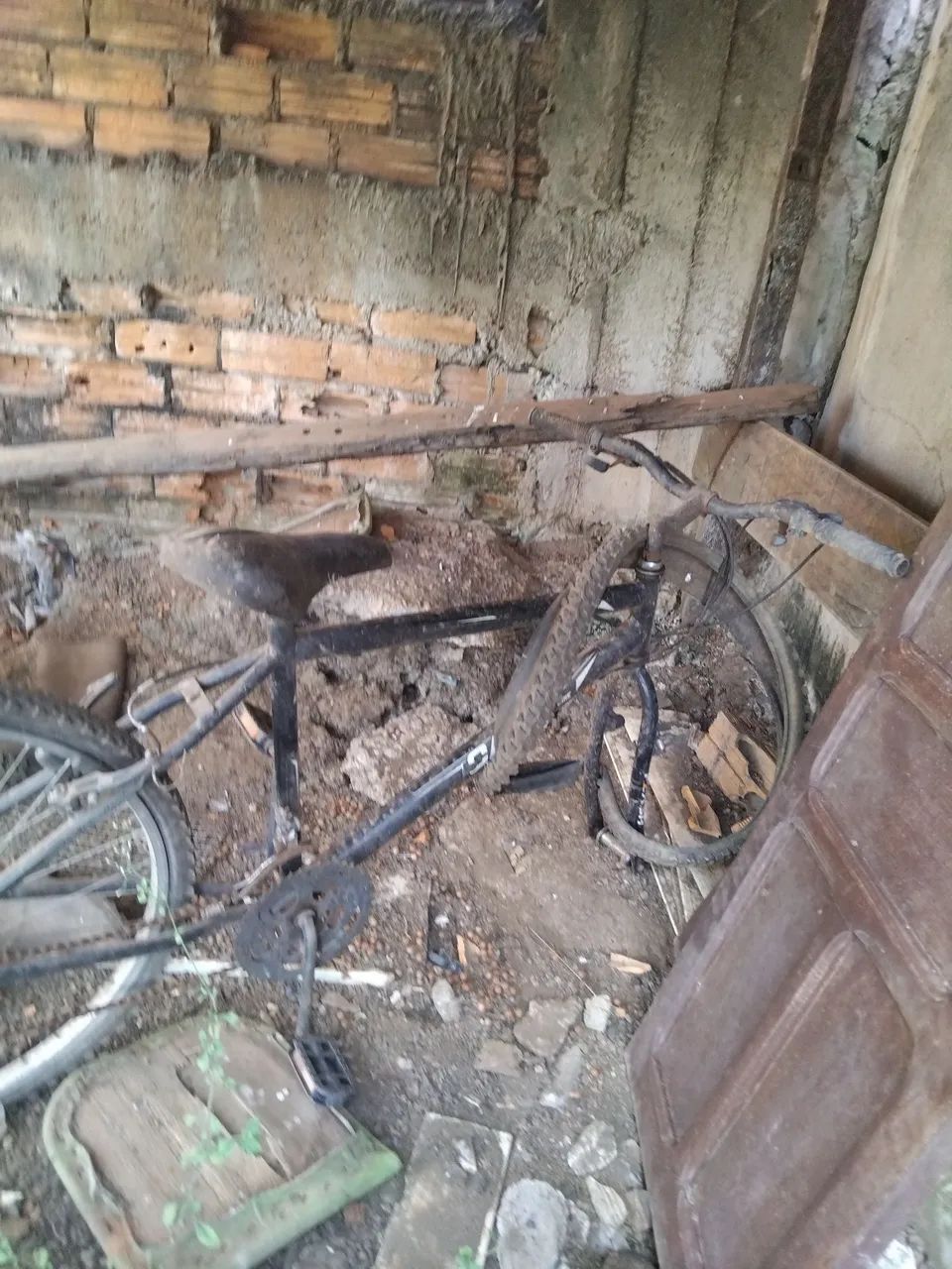 Vende-se bicicleta aro 26 - Foto 3