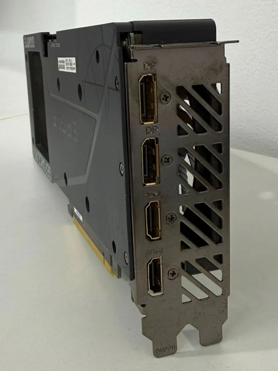 RTX 4060ti 8Gb Gigabyte Eagle 3x - Foto 3
