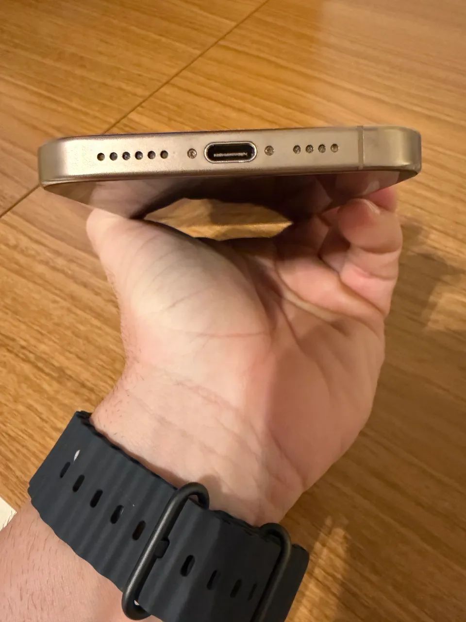 iPhone 16 pro Max 512 em estado de zero - Foto 3