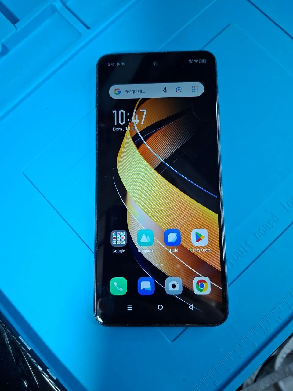 Celular Infinix Smart 8 Pro 256gb de memória.