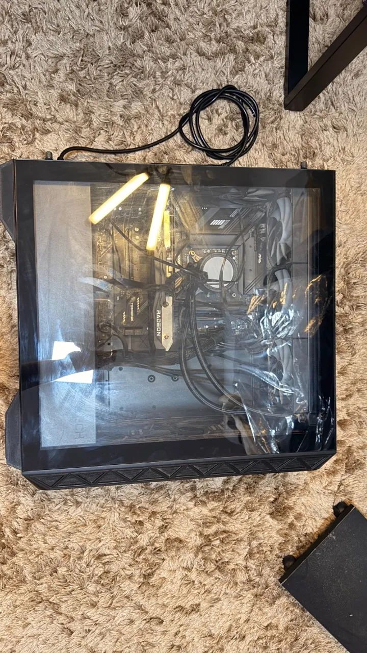 Desktop, Intel Core I7-14700kf, 32gb, 2tb Ssd, Rx 6600 (Usado)