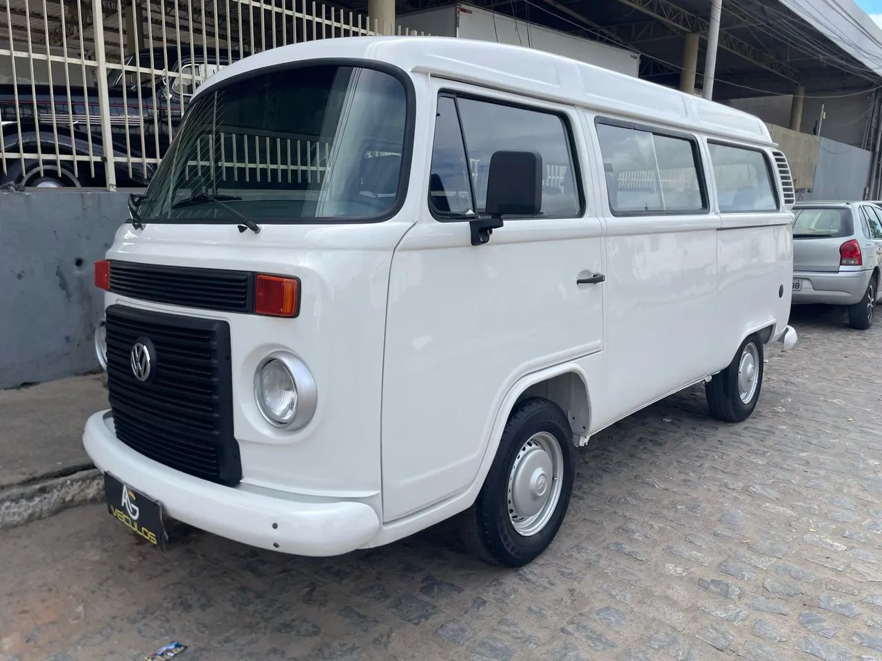 Volkswagen Kombi STANDARD 1.4 MI TOTAL FLEX 8V 2013
