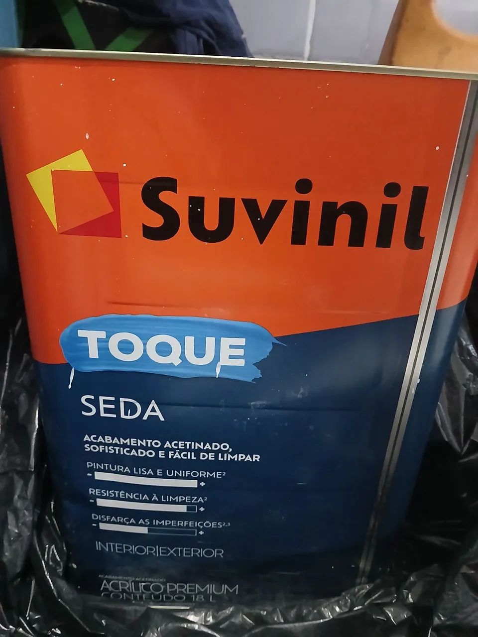Tinta e torneiras aguá quente e fria docol e deca