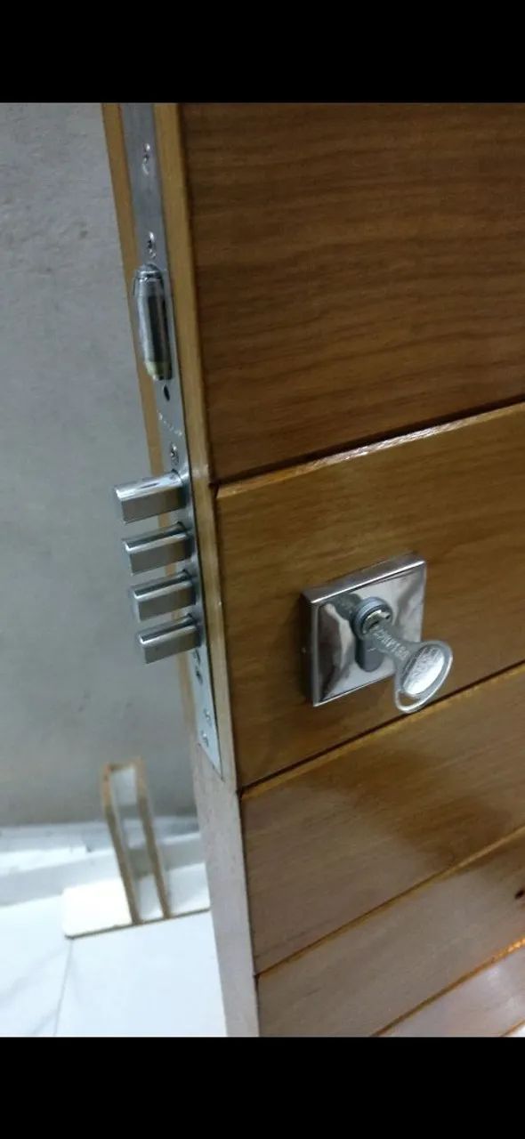 Instalação de portas de madeira em geral  - Foto 5