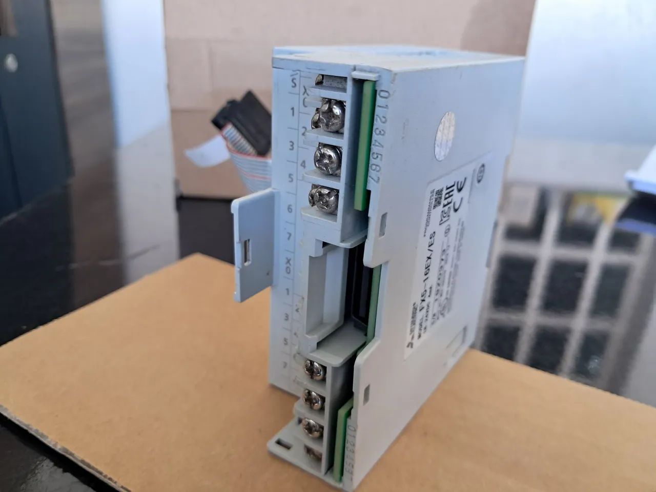 Mitsubishi FX5-16EX/ES - Foto 4