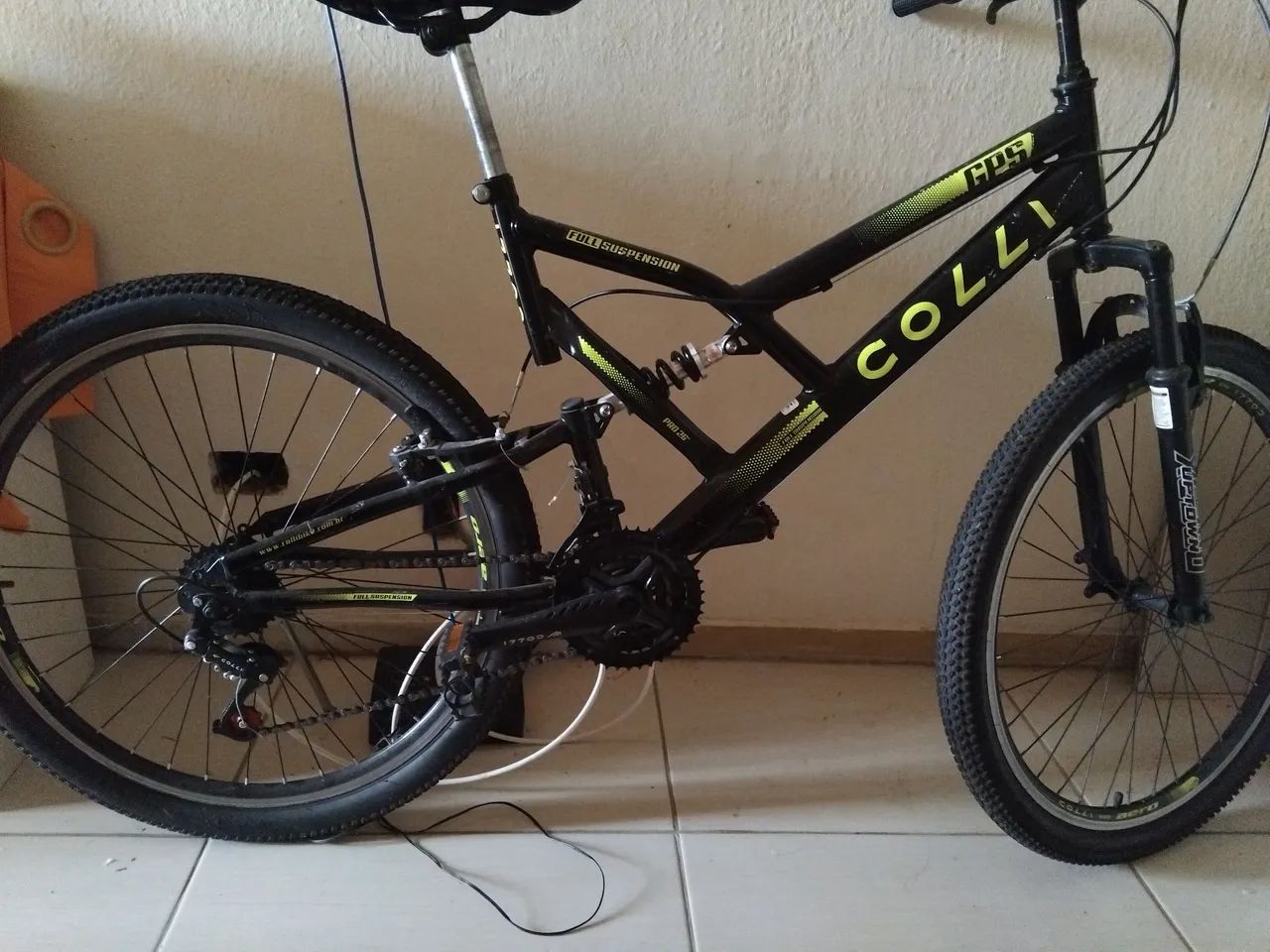 Vende bicicleta nova