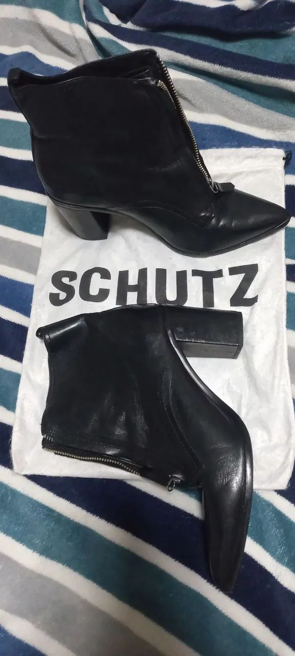 Bota couro legítimo schutz nova 38
