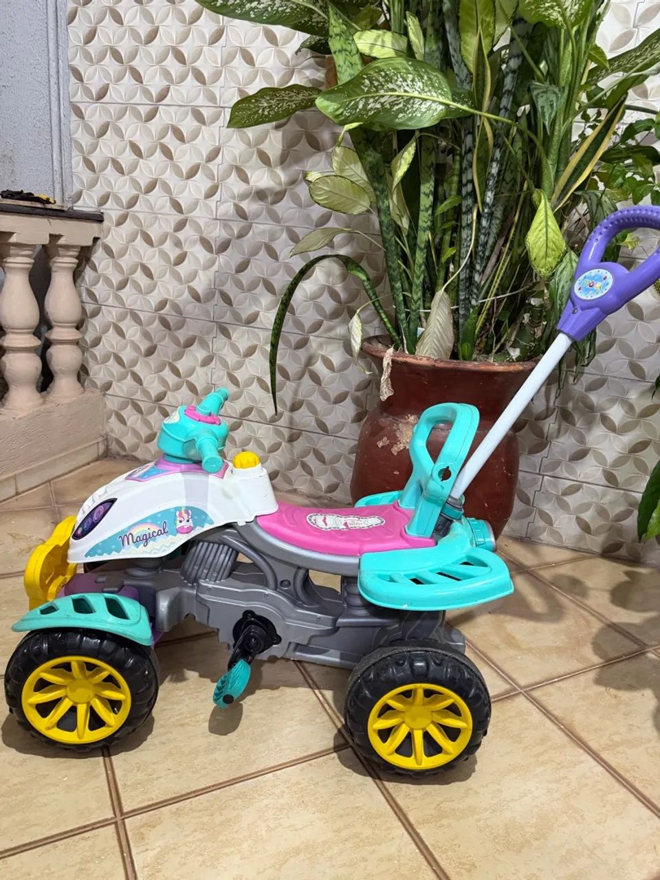 Quadriciclo infantil 