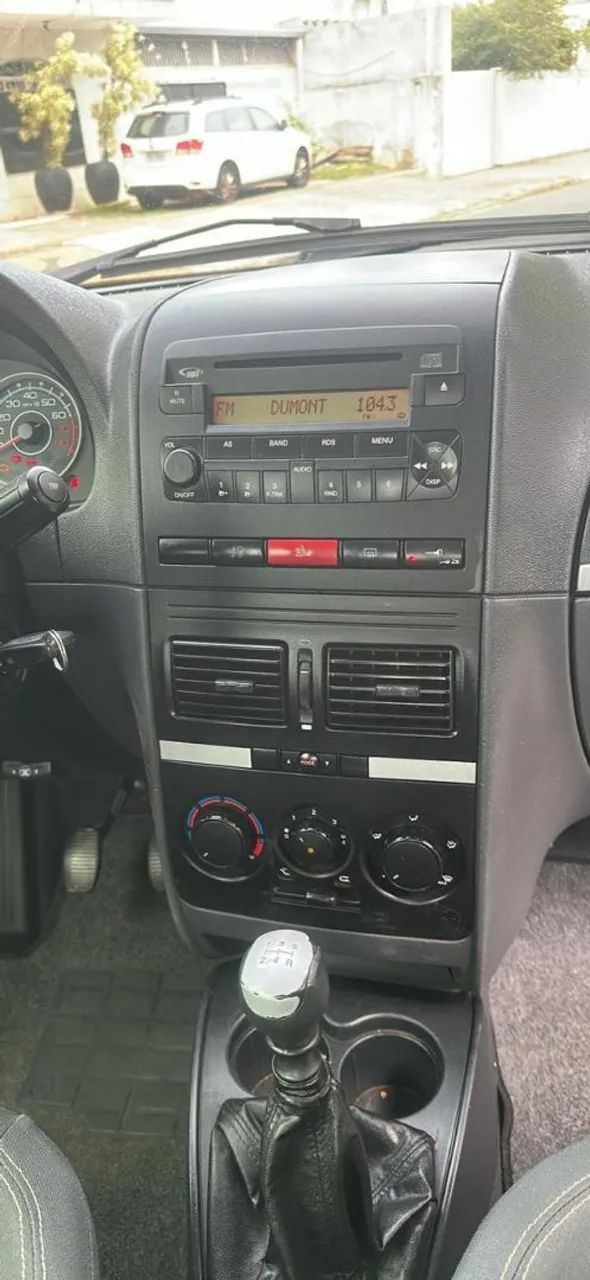 Fiat Idea Attractive 1.4 Fire Flex 8V 5P 2012 - Foto 2