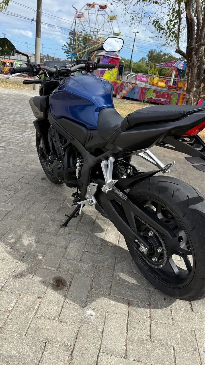 CB 650r 2026 - Foto 3