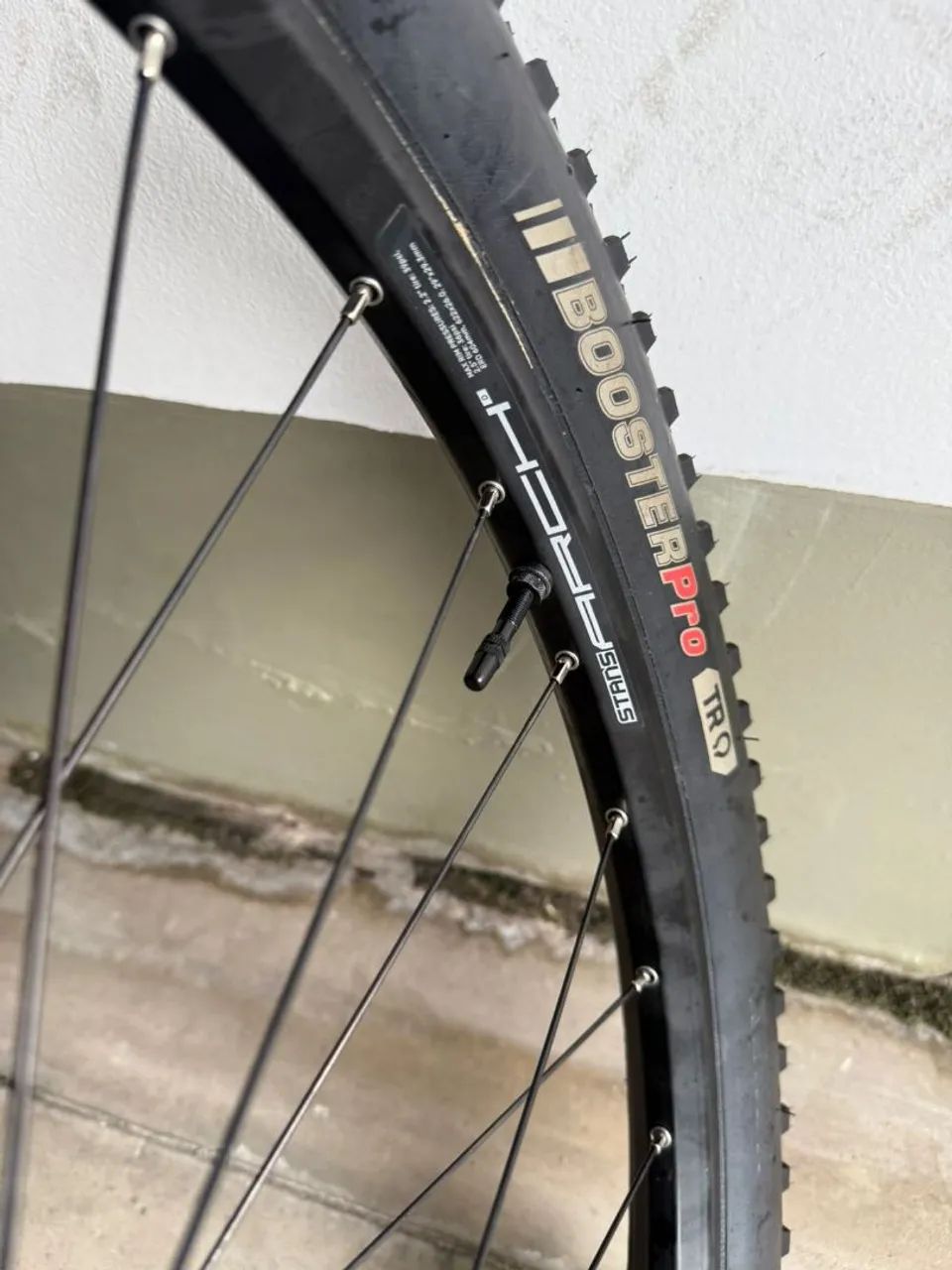 Par de rodas aro 29 Stans Arch D e Cubos Shimano - Foto 5