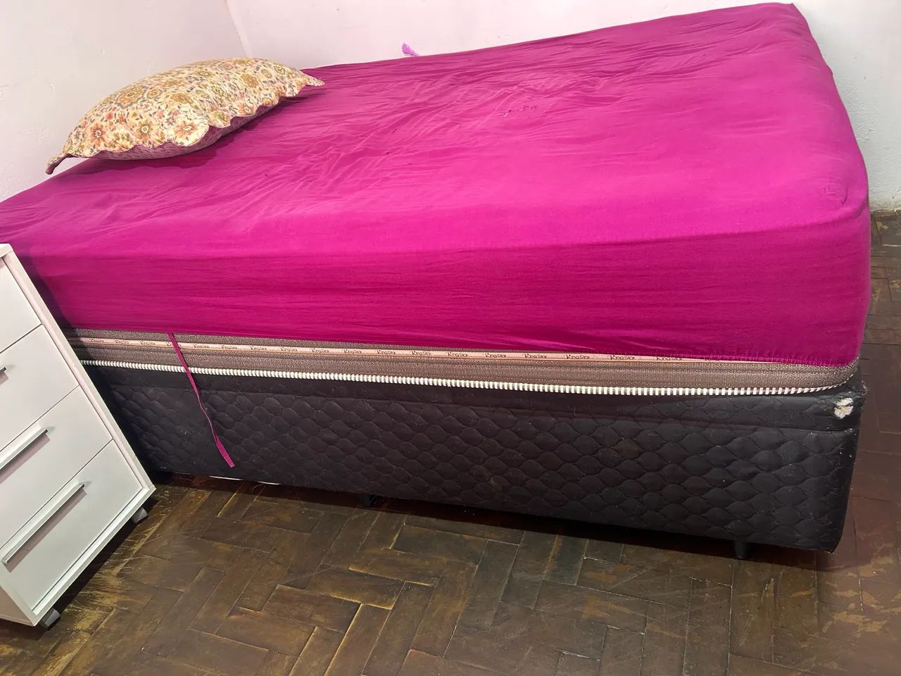 Conjunto Cama + colchão queen size