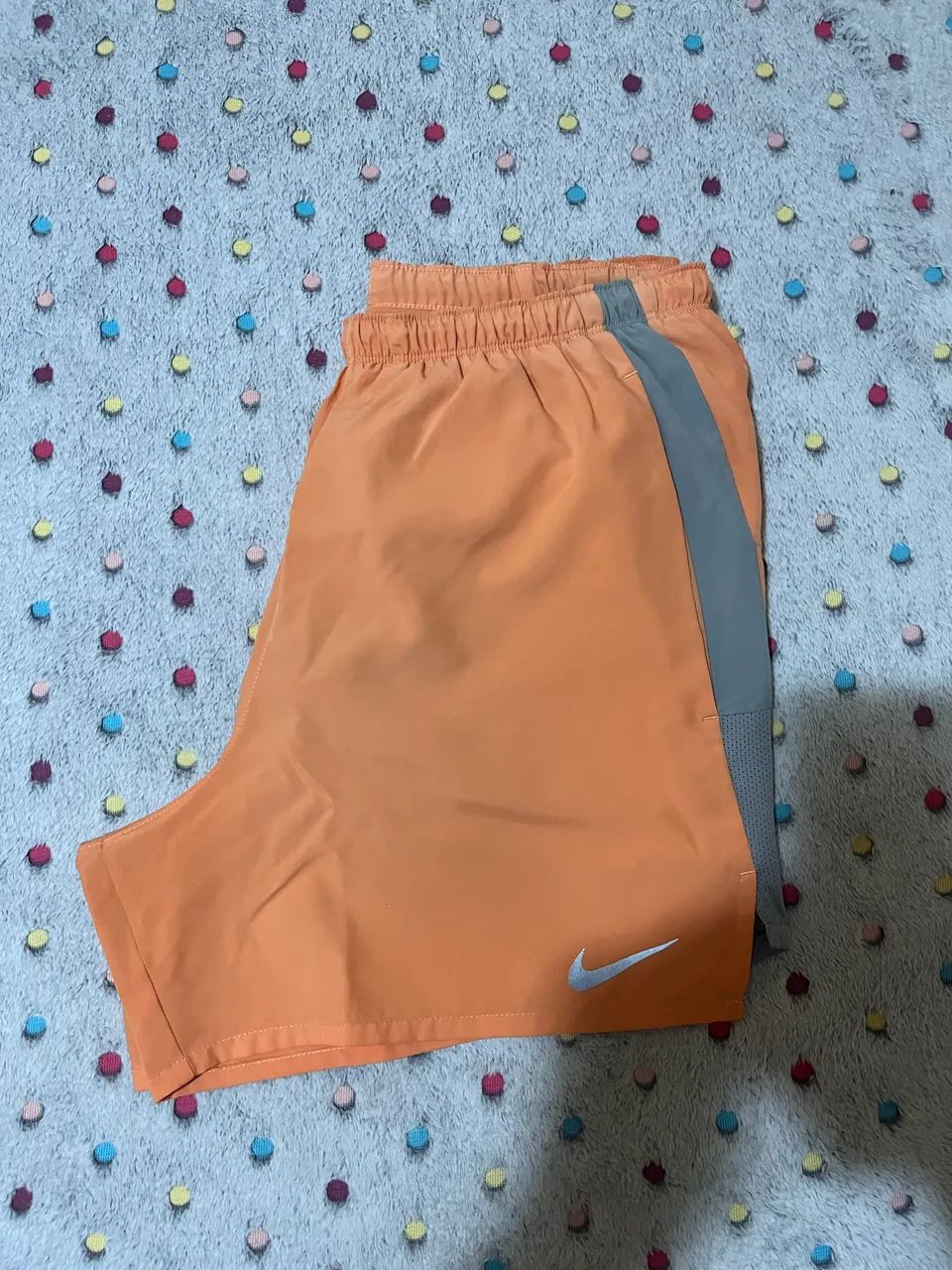shorts nike challenger laranja - Foto 3