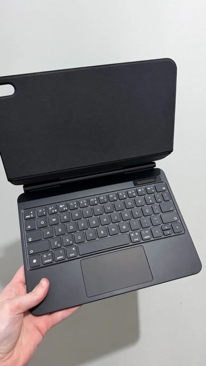 Capa iPad com teclado e mousepad Bettdow iPad (A16) - Foto 3