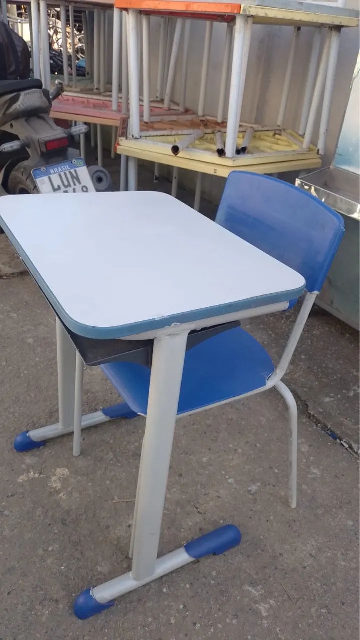 Conjunto escolar de mesas e cadeiras - Foto 2