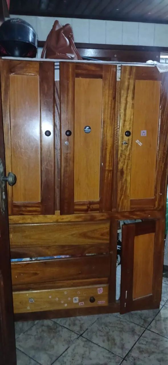 Guarda-roupa de Angelim