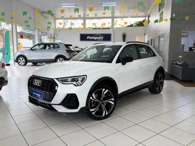 Audi Q3 Perf. Black 2.0 TFSI Tiptr. Quattro 2024