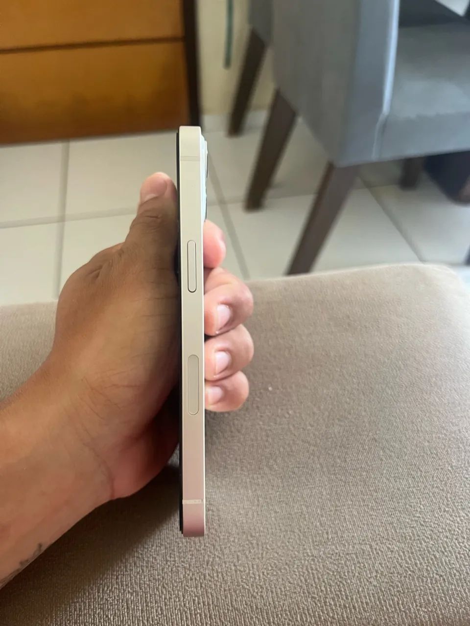 iPhone 13 branco com 128GB - Foto 3