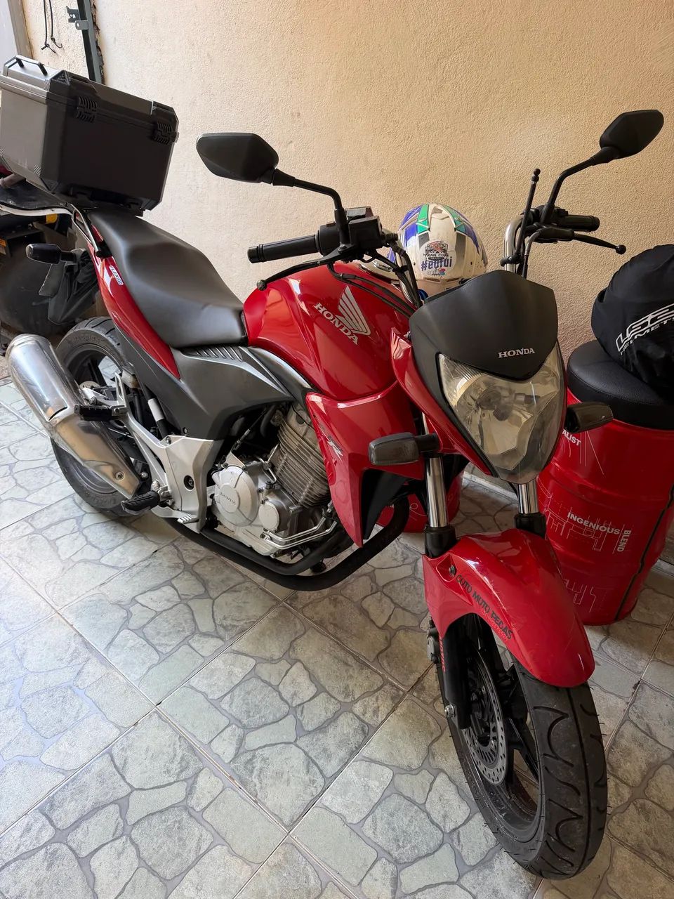 Vendo cb 300